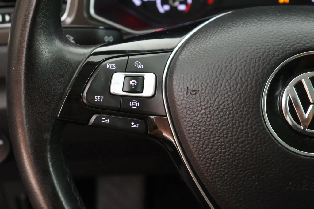 Volkswagen T-Roc – foto 17