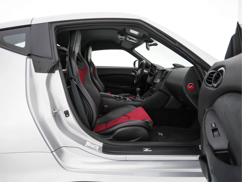 Nissan 370Z – foto 12