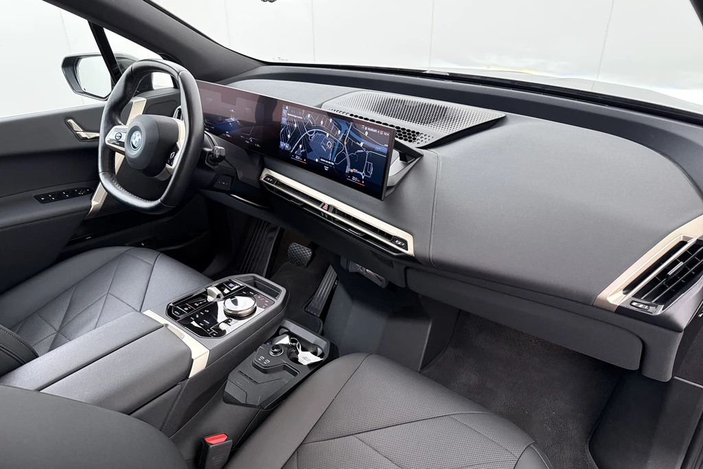 BMW iX – foto 18
