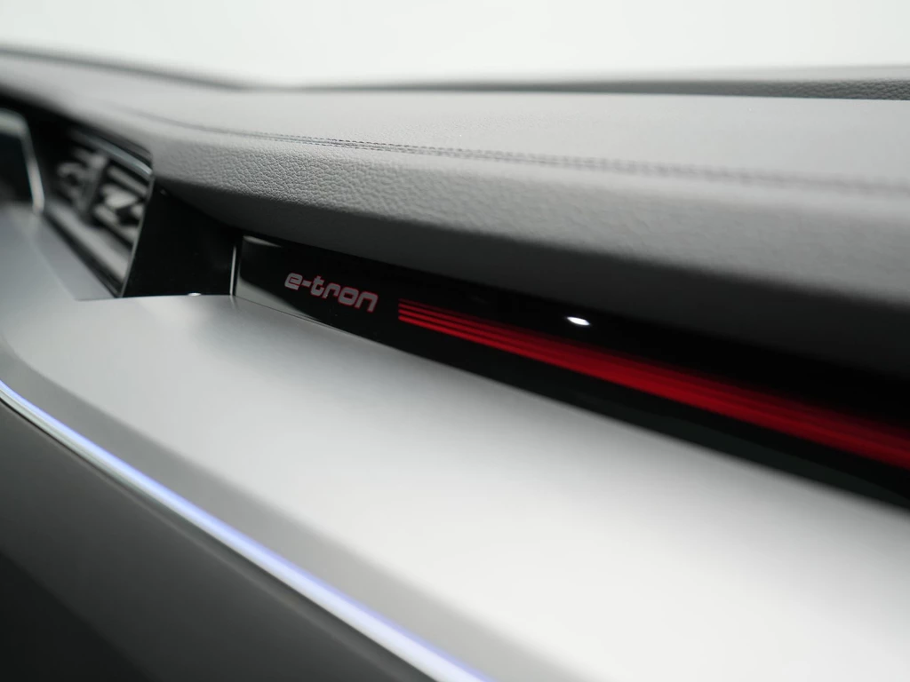 Audi e-tron – foto 18