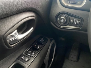 Jeep Renegade – thumbnail 21