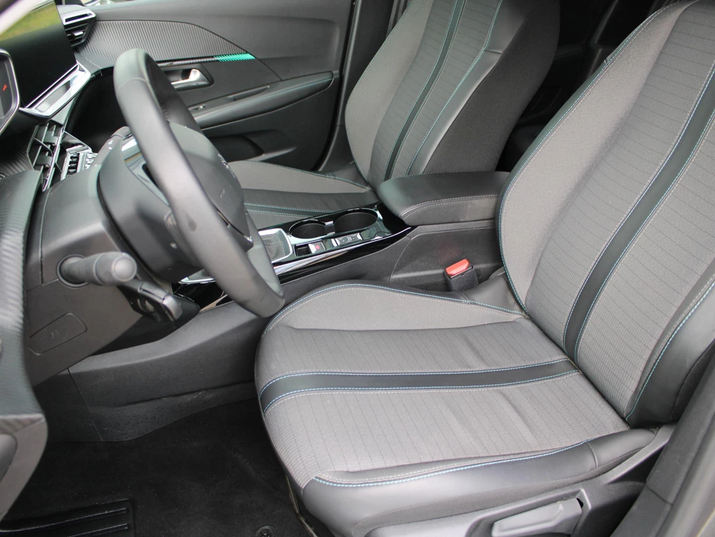 Peugeot 208 – foto 14