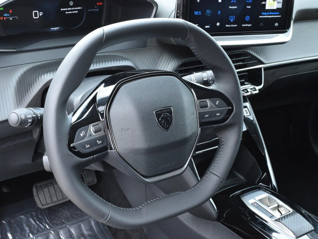 Peugeot 208 – foto 6