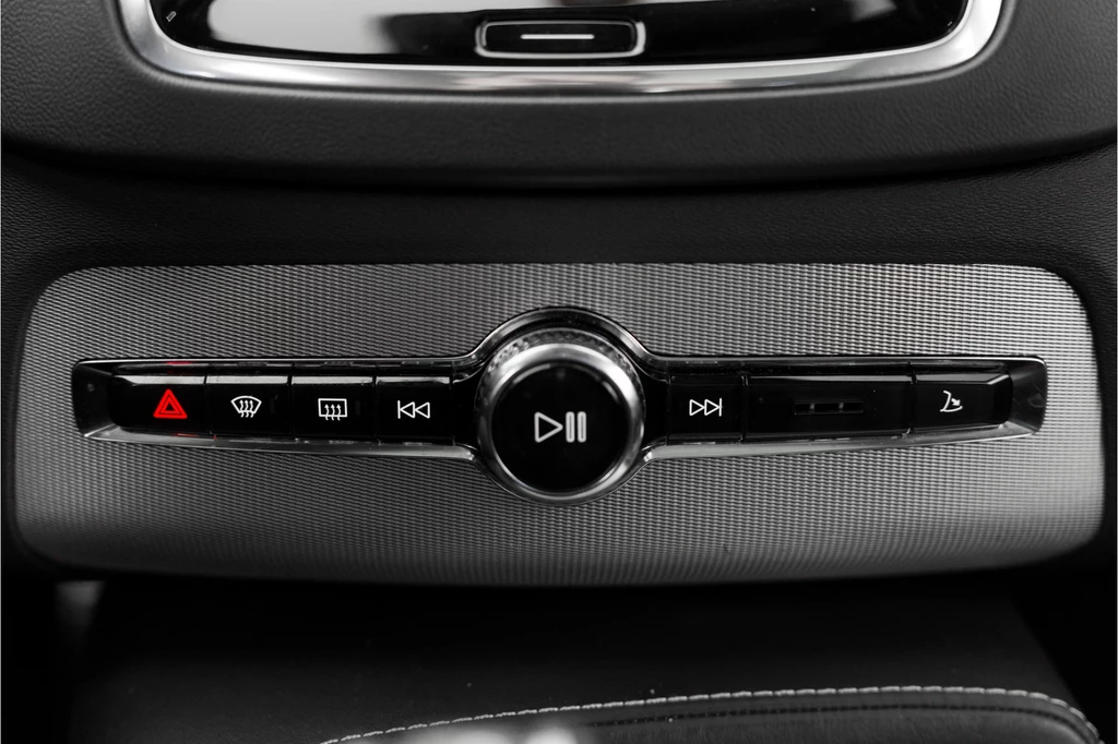 Volvo XC90 – foto 30