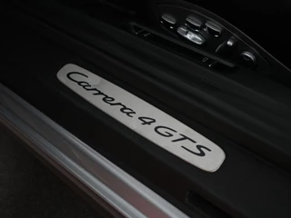 Porsche 911 – thumbnail 33