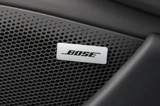 Porsche Taycan – thumbnail 30