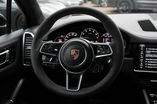 Porsche Cayenne – thumbnail 19