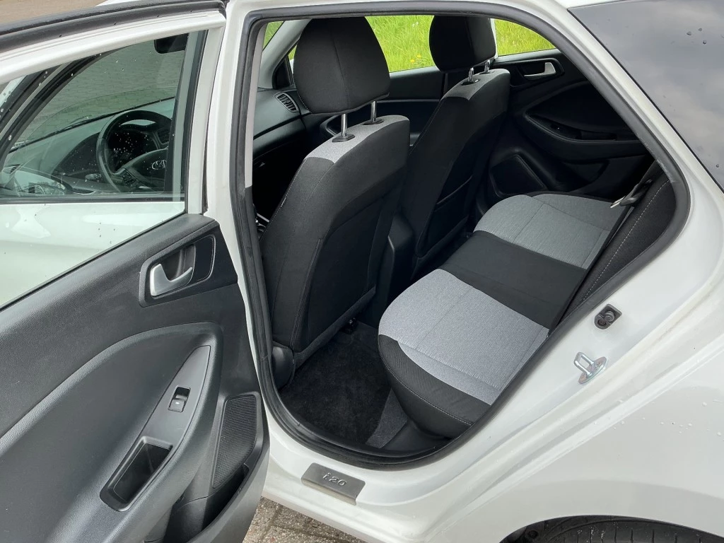 Hyundai i20 – foto 11