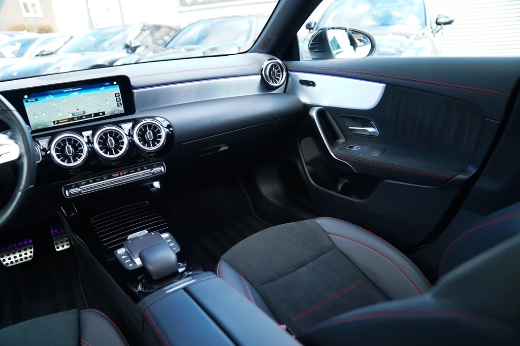 Mercedes-Benz CLA – foto 33