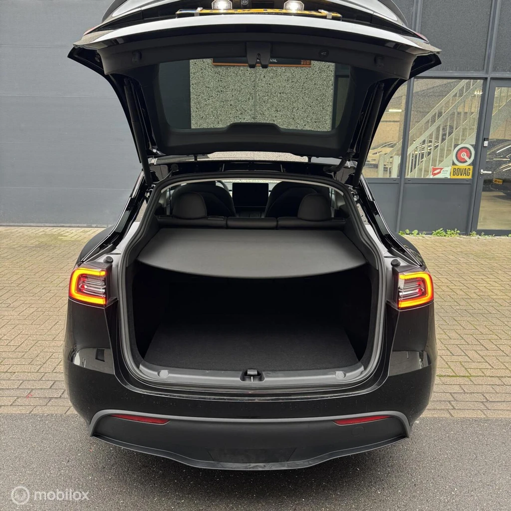 Tesla Model Y – foto 29