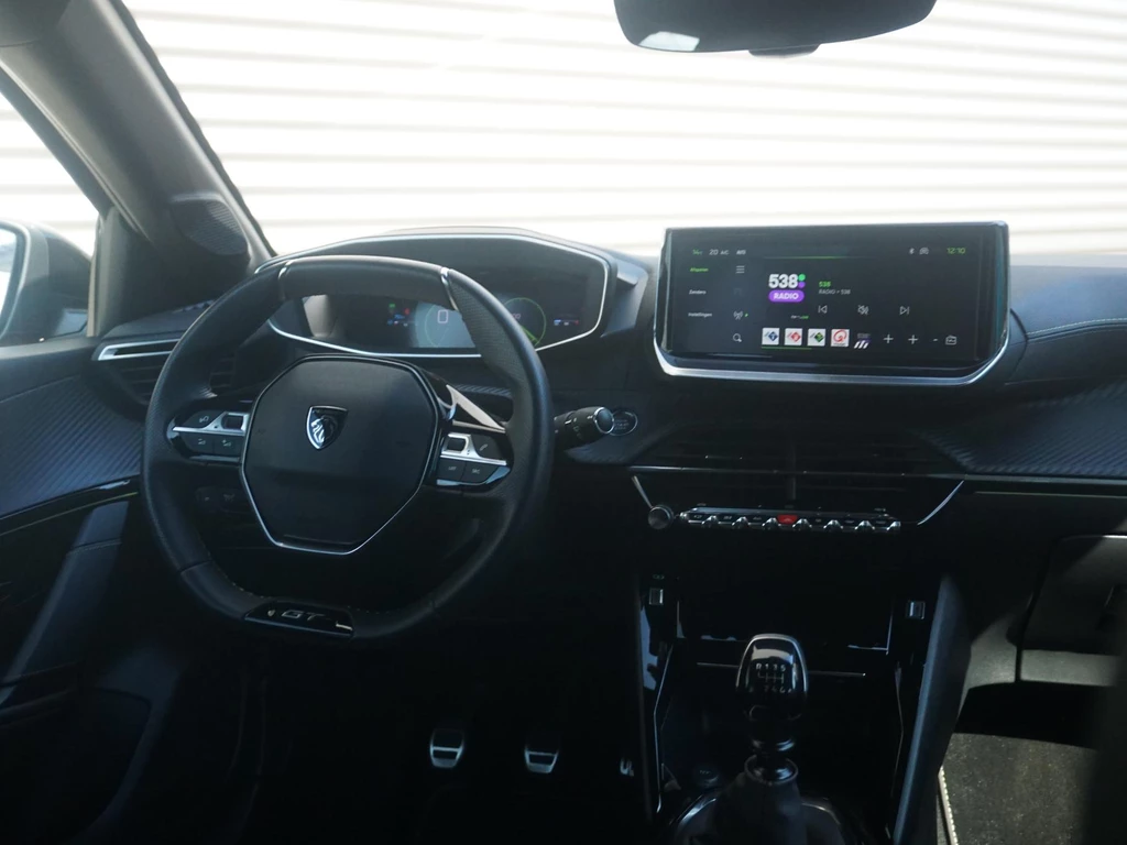 Peugeot 208 – foto 13
