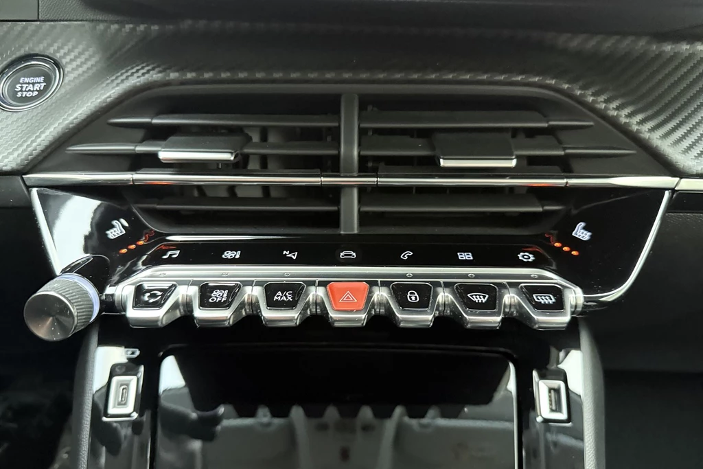 Peugeot 208 – foto 26