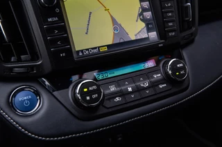 Toyota RAV4 – thumbnail 18