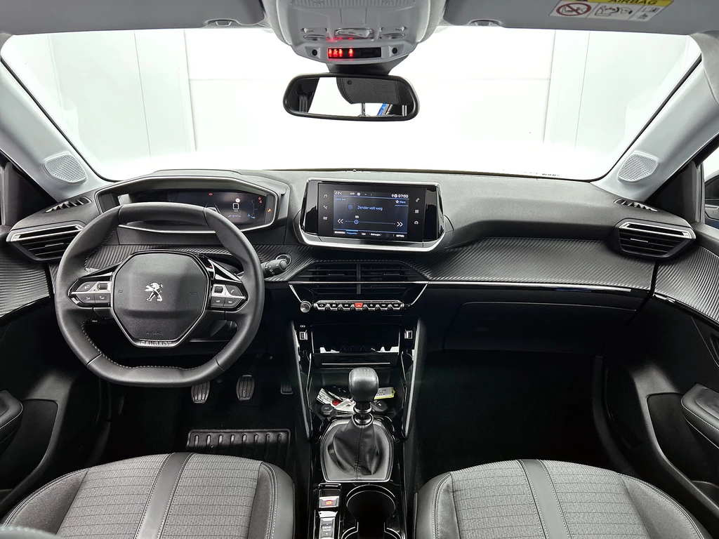 Peugeot 208 – foto 18