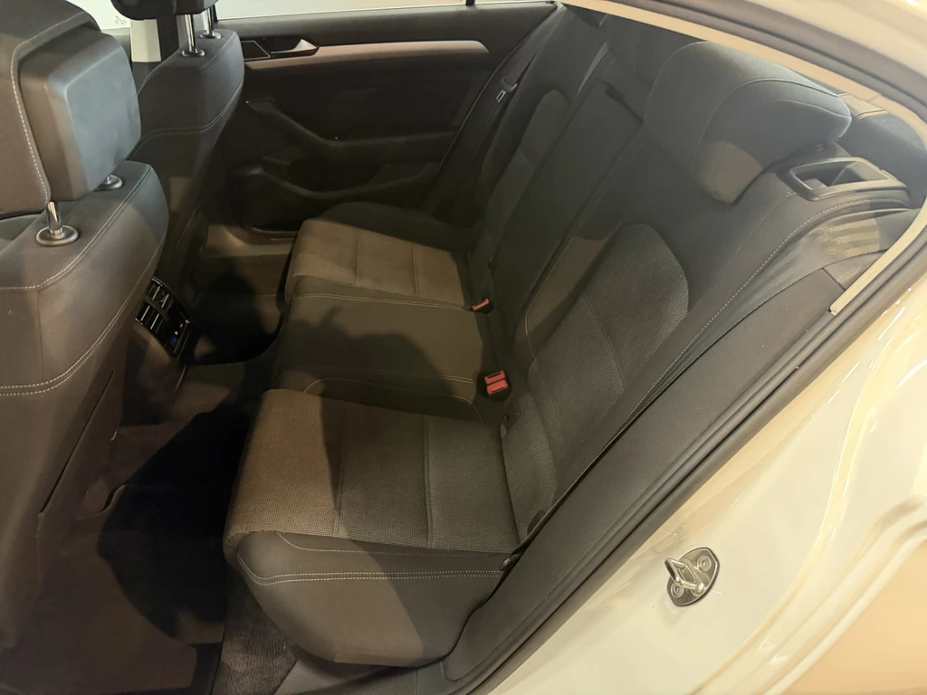 Volkswagen Passat – foto 26