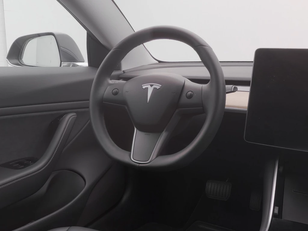 Tesla Model 3 – foto 23