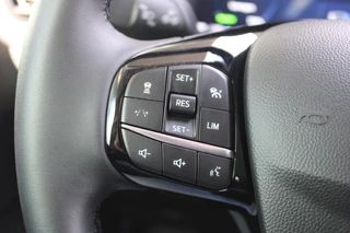 Ford Kuga – thumbnail 11
