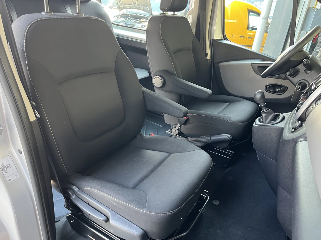 Renault Trafic – foto 12