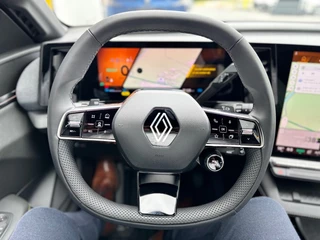 Renault Megane E-Tech – thumbnail 34