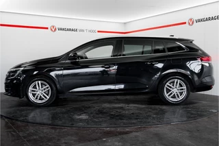 Renault Megane E-Tech – thumbnail 2