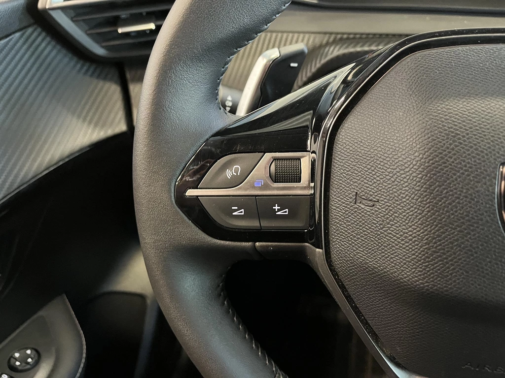 Peugeot 208 – foto 12
