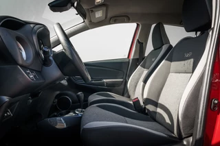 Toyota Yaris – thumbnail 16