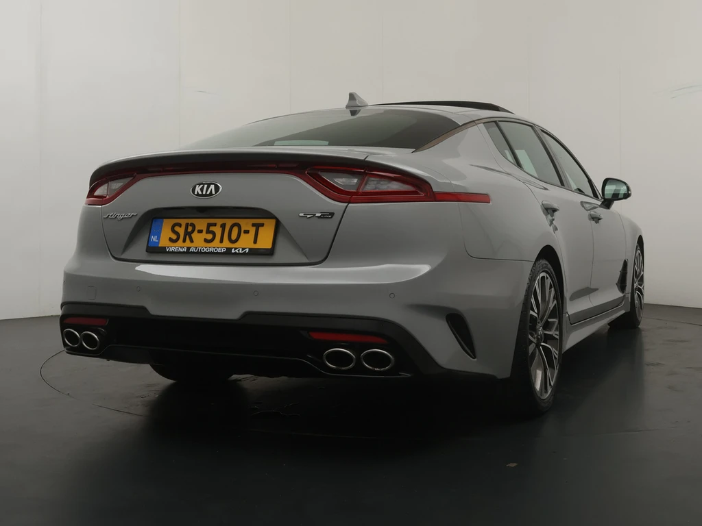 Kia Stinger – foto 7