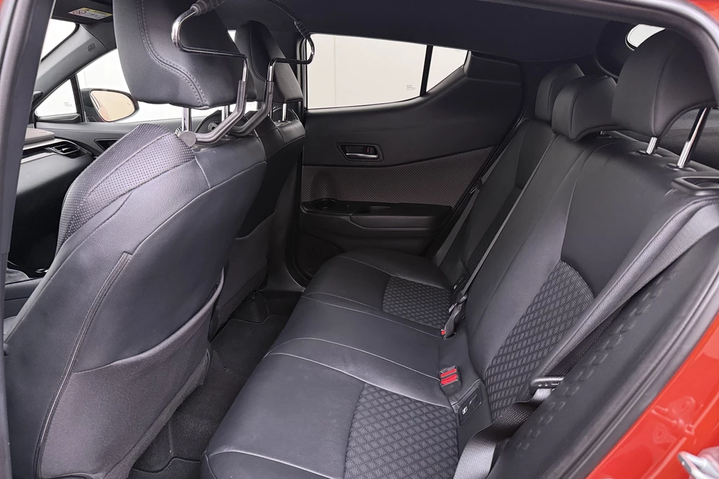 Toyota C-HR – foto 13