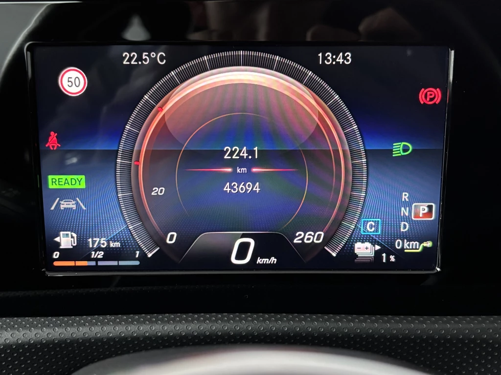 Mercedes-Benz CLA – foto 16