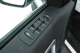Land Rover Discovery Sport – thumbnail 9