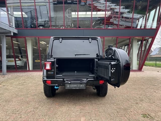 Jeep Wrangler – thumbnail 4