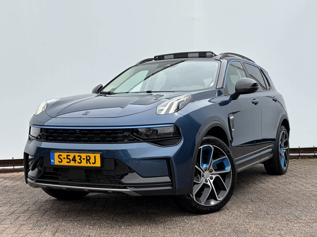 Lynk & Co 01 – foto 1