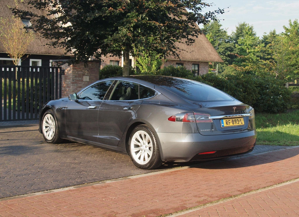 Tesla Model S – foto 4