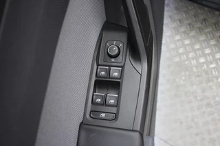 SEAT Leon – thumbnail 24