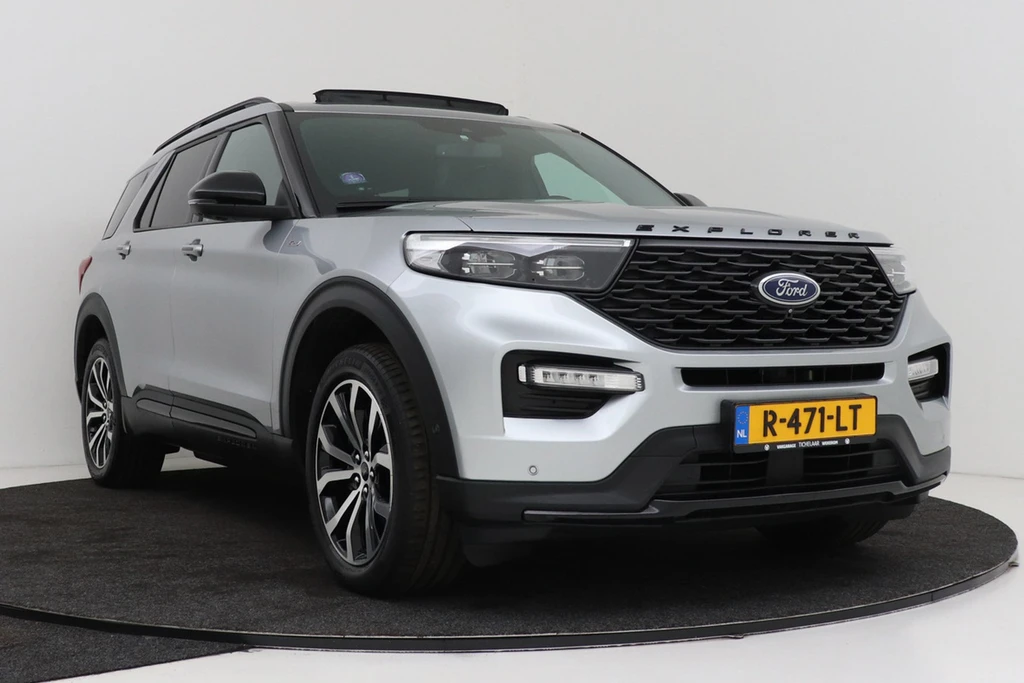 Ford Explorer – foto 11