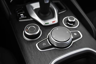Alfa Romeo Giulia – thumbnail 24