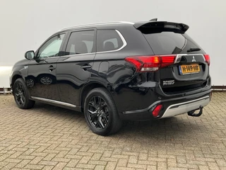 Mitsubishi Outlander – thumbnail 1