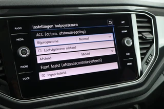 Volkswagen T-Roc – thumbnail 29