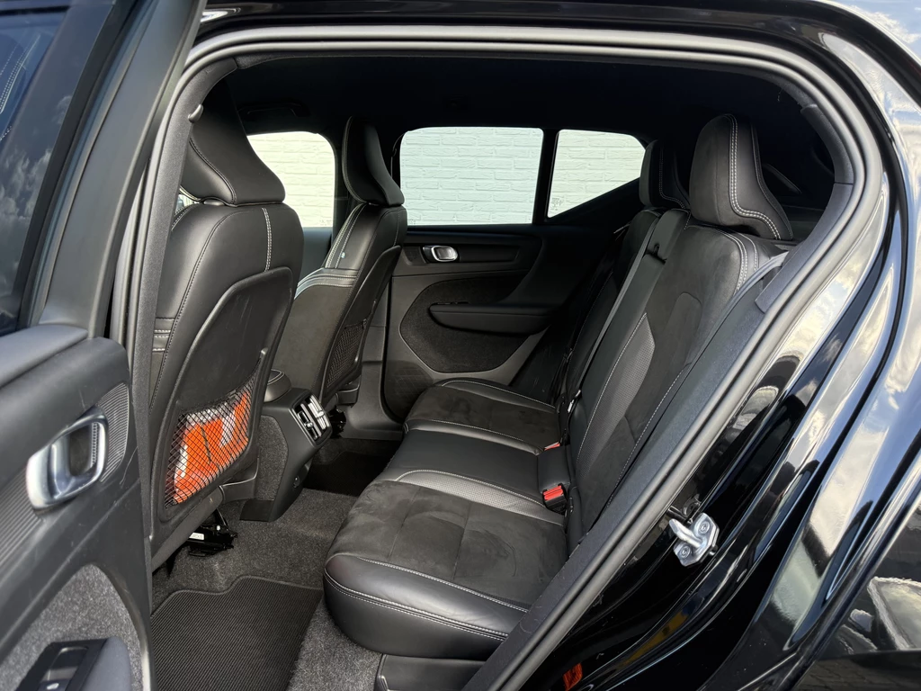 Volvo XC40 – foto 30