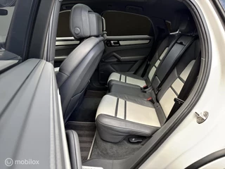 Porsche Cayenne – thumbnail 19
