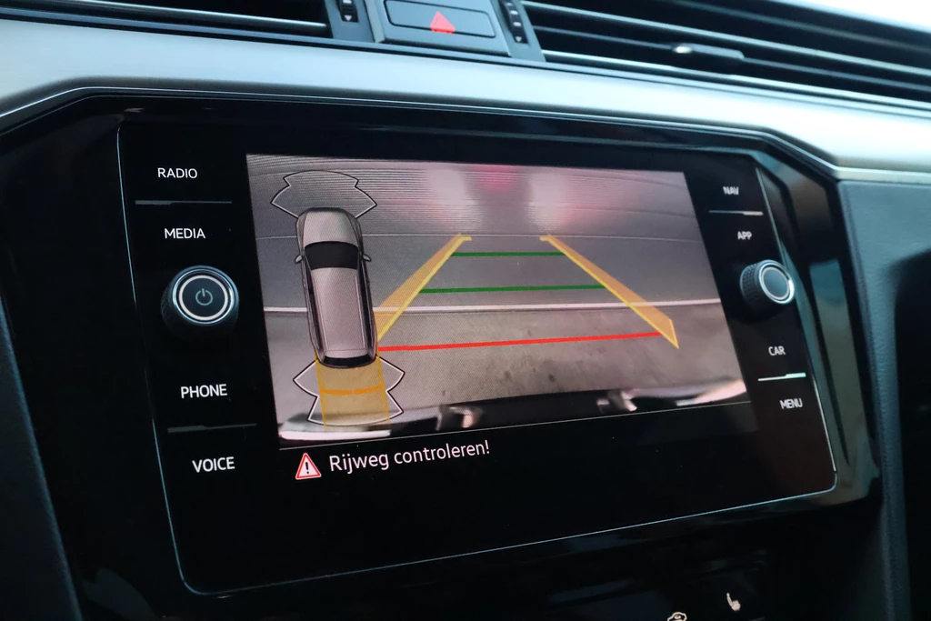 Volkswagen Passat – foto 10