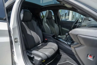 Peugeot 208 – thumbnail 11