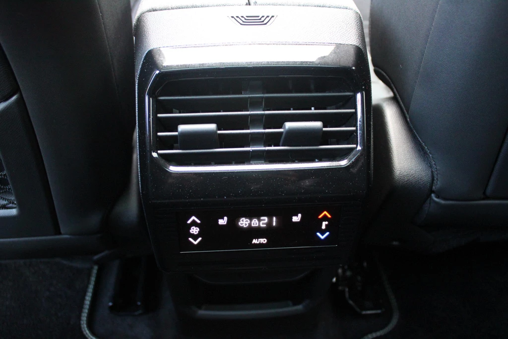 Peugeot e-5008 – foto 35
