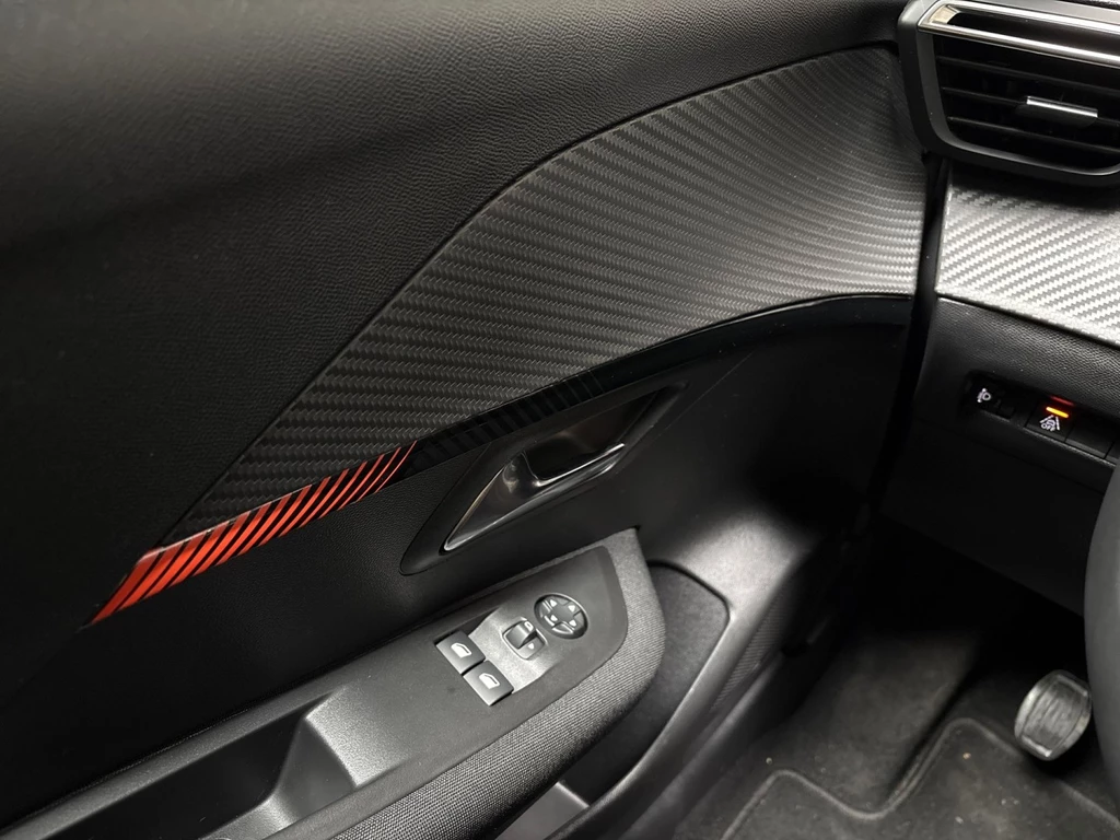 Peugeot 208 – foto 18