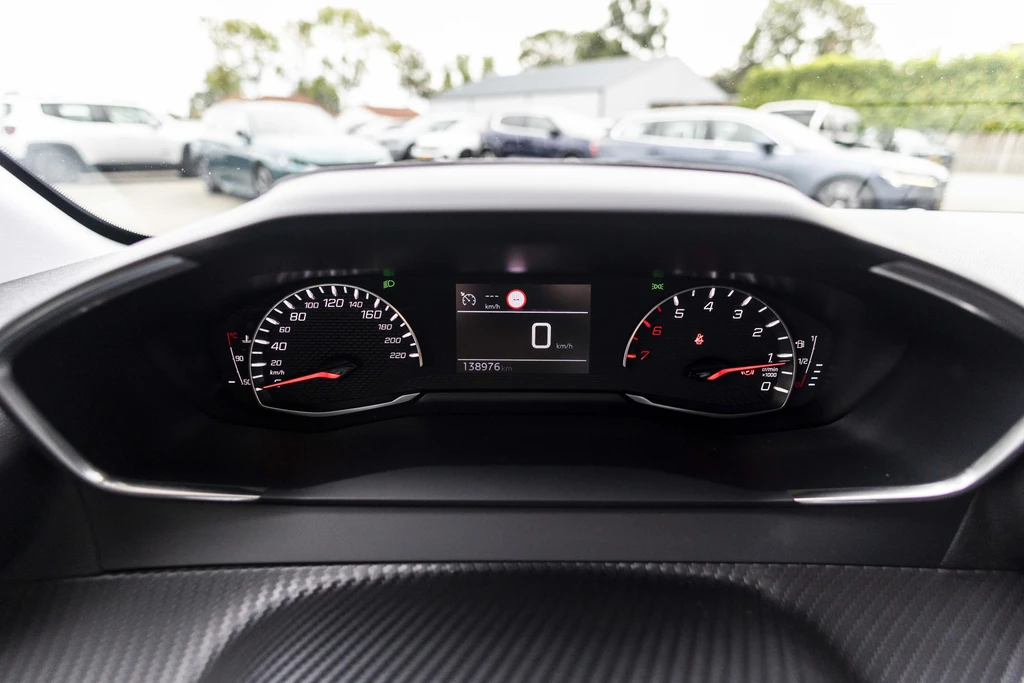 Peugeot 208 – foto 13