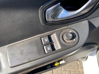 Renault Clio – thumbnail 10
