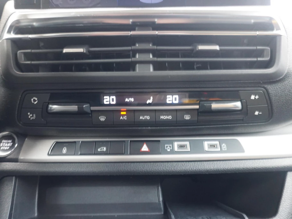 Opel Vivaro – foto 18