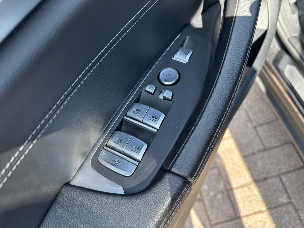 BMW iX3 – foto 12