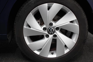 Volkswagen Golf – thumbnail 8