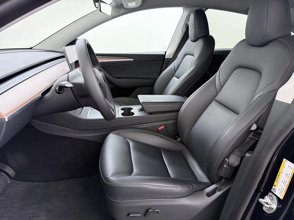 Tesla Model Y – foto 13